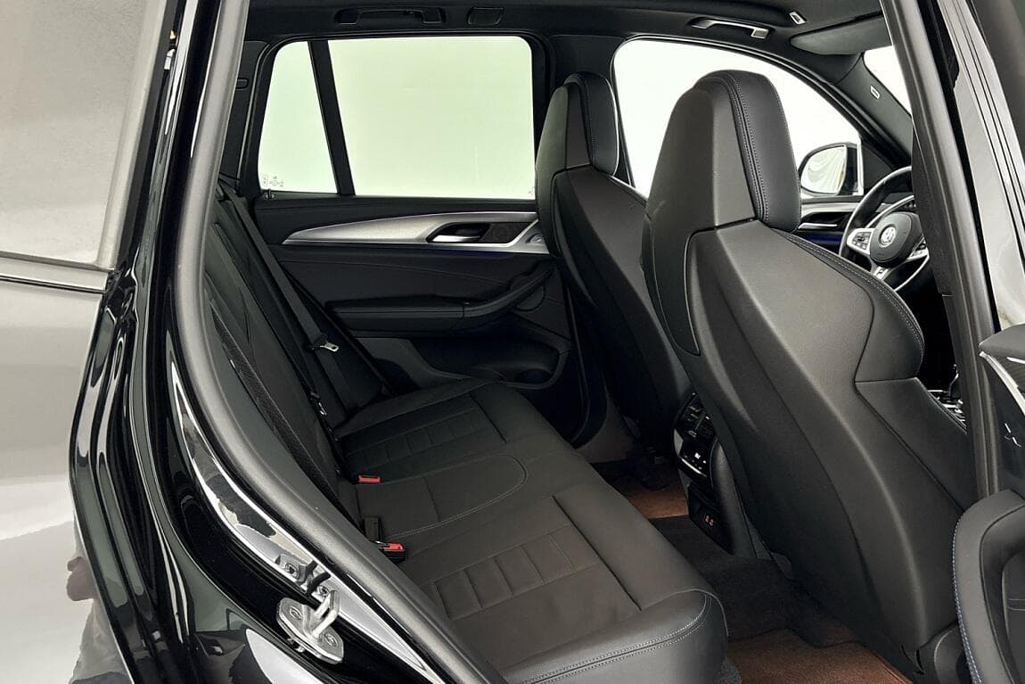 2020 BMW X3 - 23