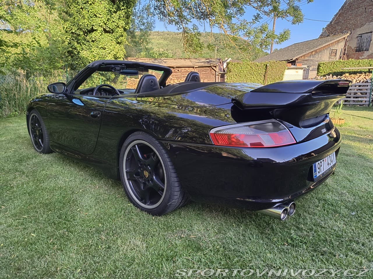 2002 Porsche 911 - 23