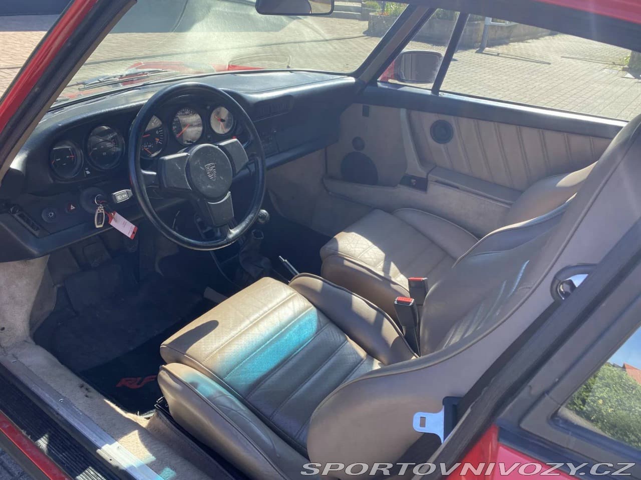 1984 Porsche 911 - 21