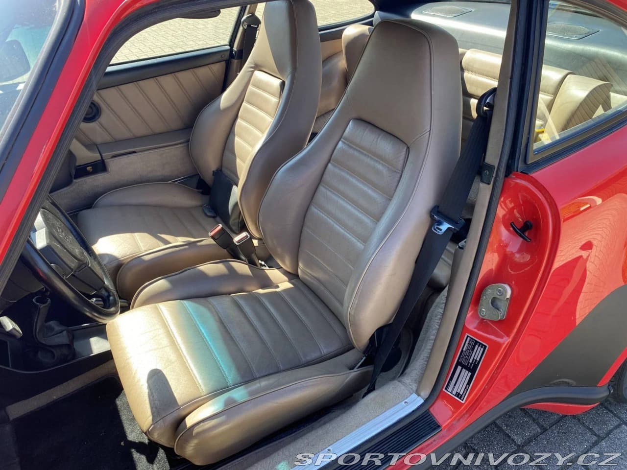1984 Porsche 911 - 31