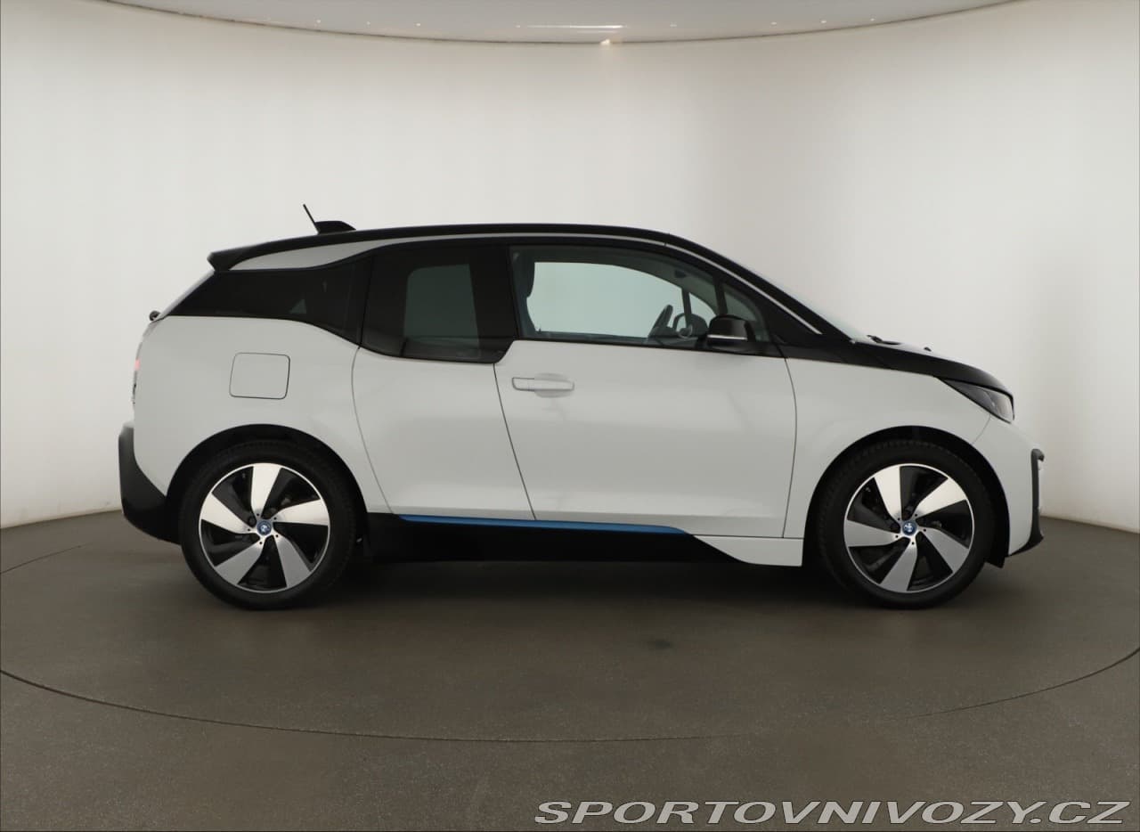 2018 BMW i3 - 11