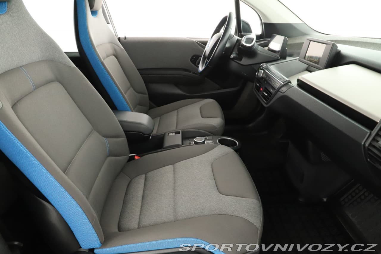 2018 BMW i3 - 13
