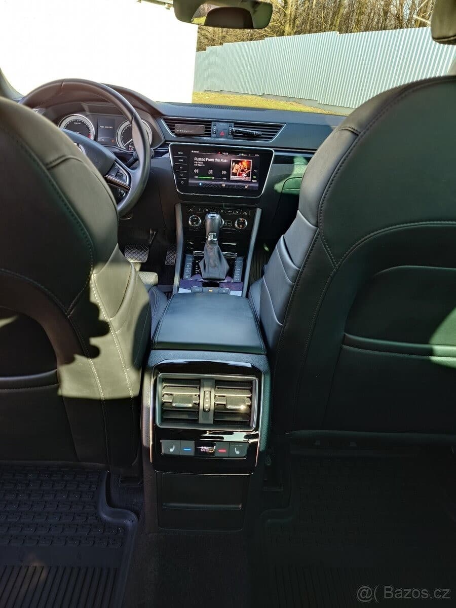 2019 Škoda SUPERB - 12