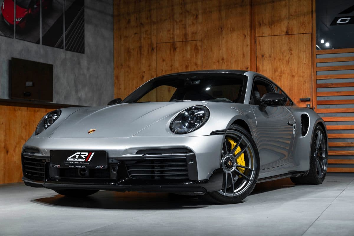 2024 Porsche 911 - 10