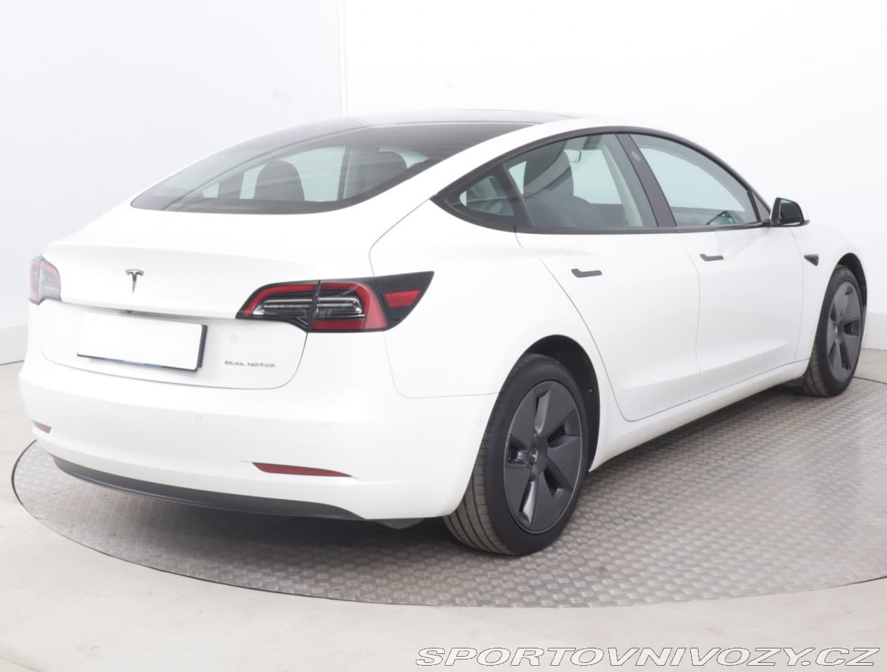 2022 Tesla MODEL 3 - 9