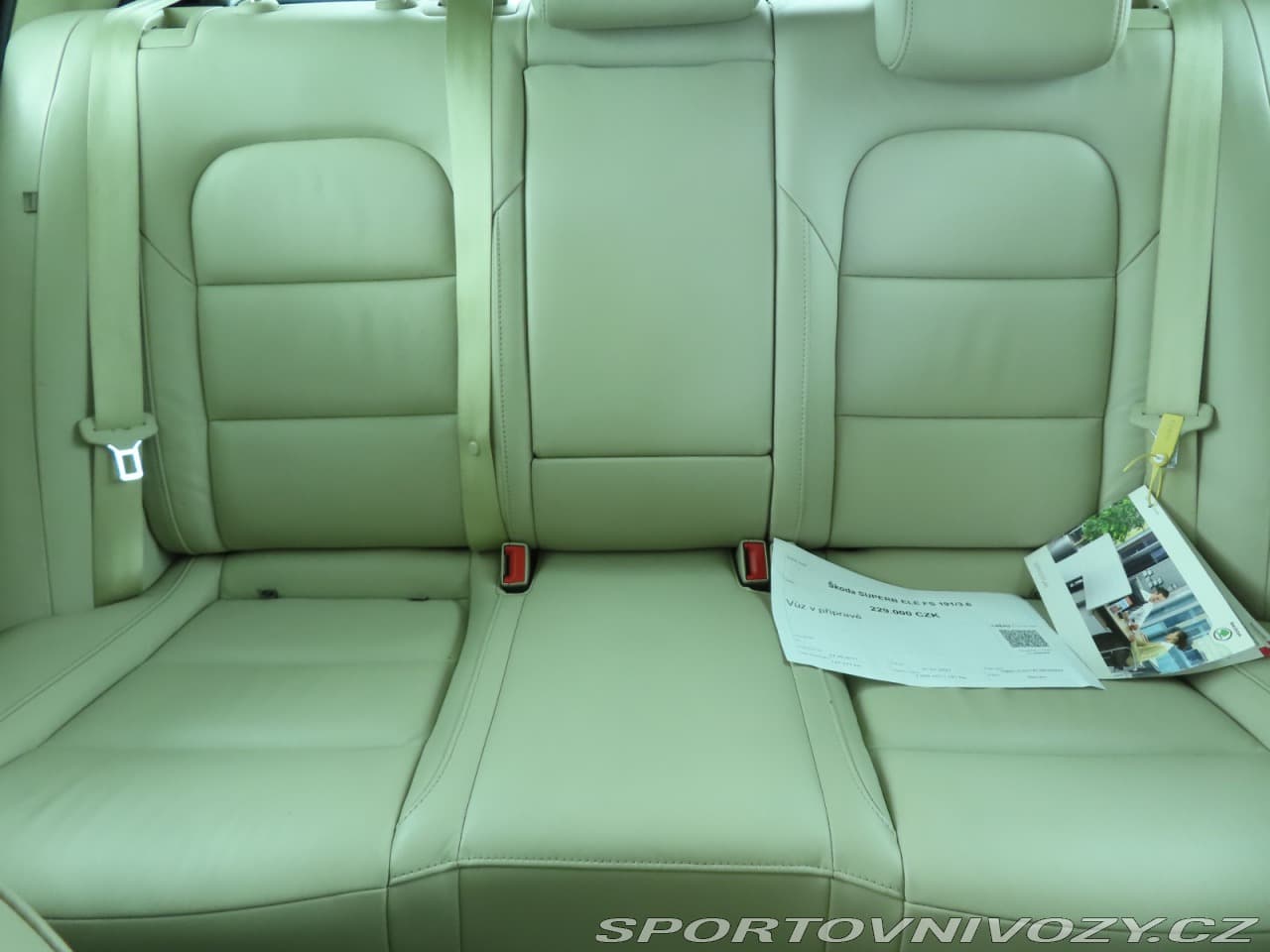 2011 Škoda SUPERB - 19