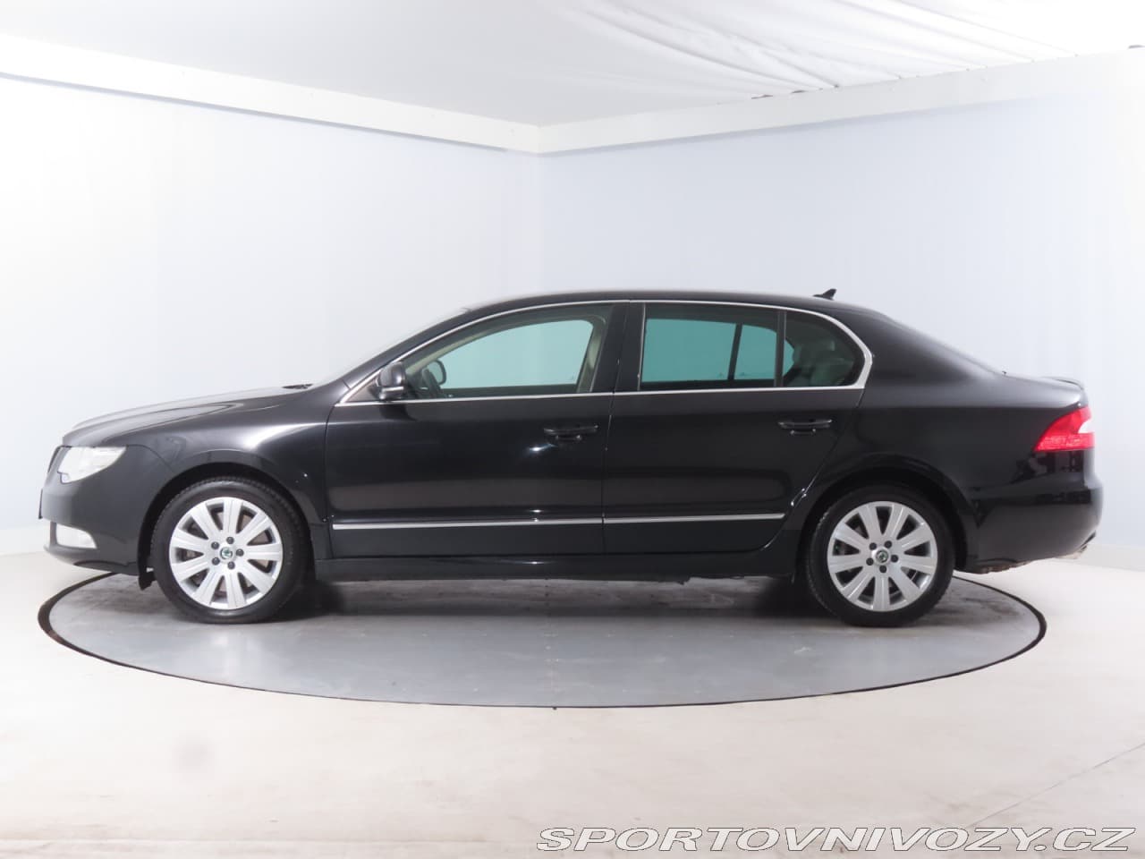 2011 Škoda SUPERB - 5