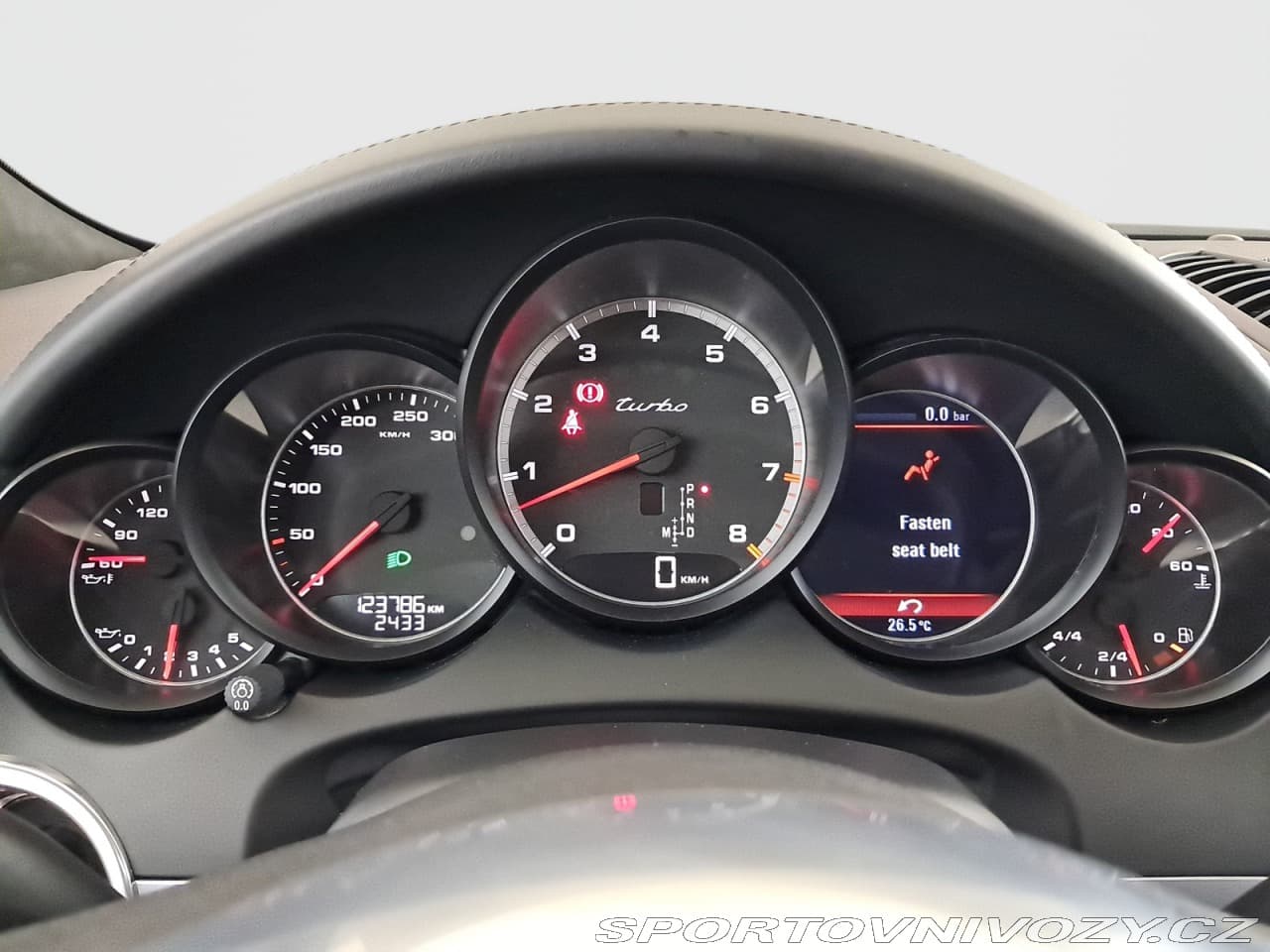 2010 Porsche CAYENNE - 11