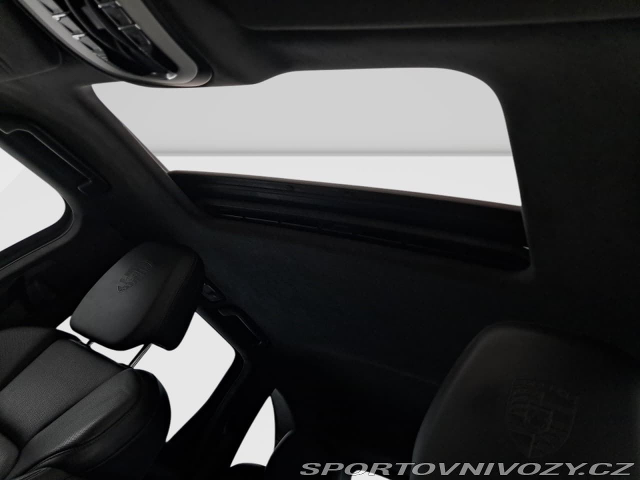 2010 Porsche CAYENNE - 17