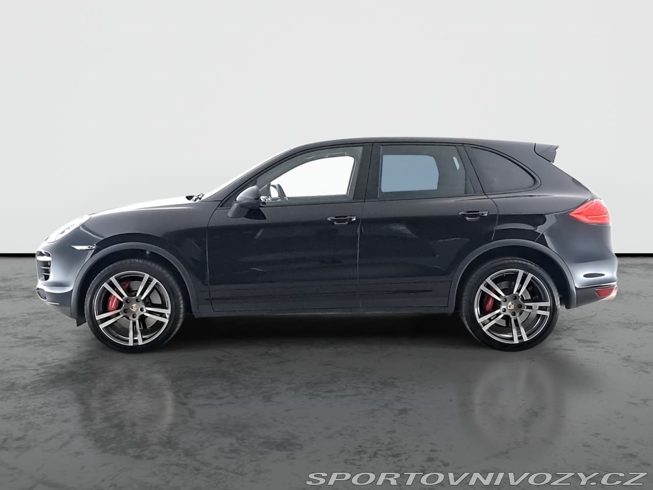 2010 Porsche CAYENNE - 3
