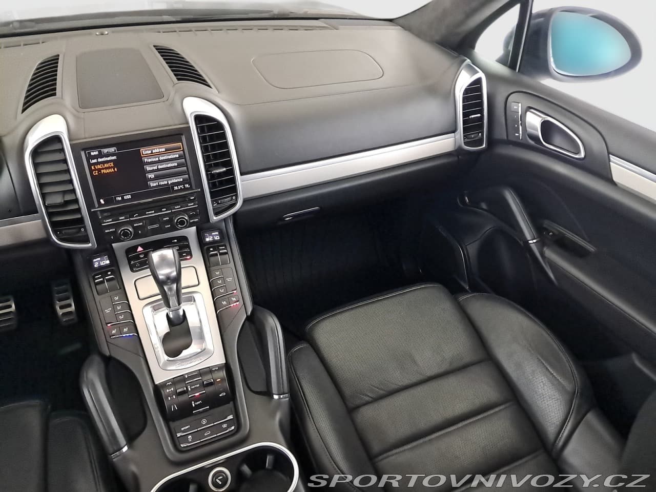 2010 Porsche CAYENNE - 8