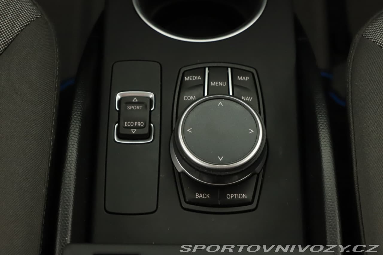 2019 BMW i3 - 16