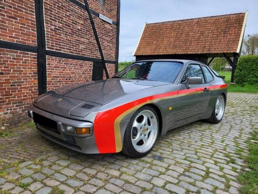 1985 Porsche 944 - 3
