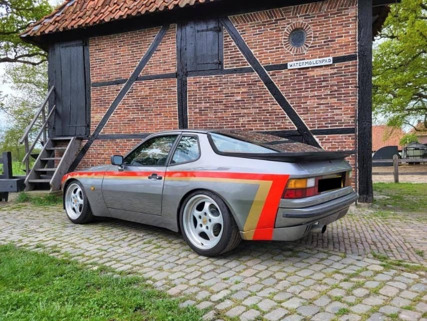 1985 Porsche 944 - 5