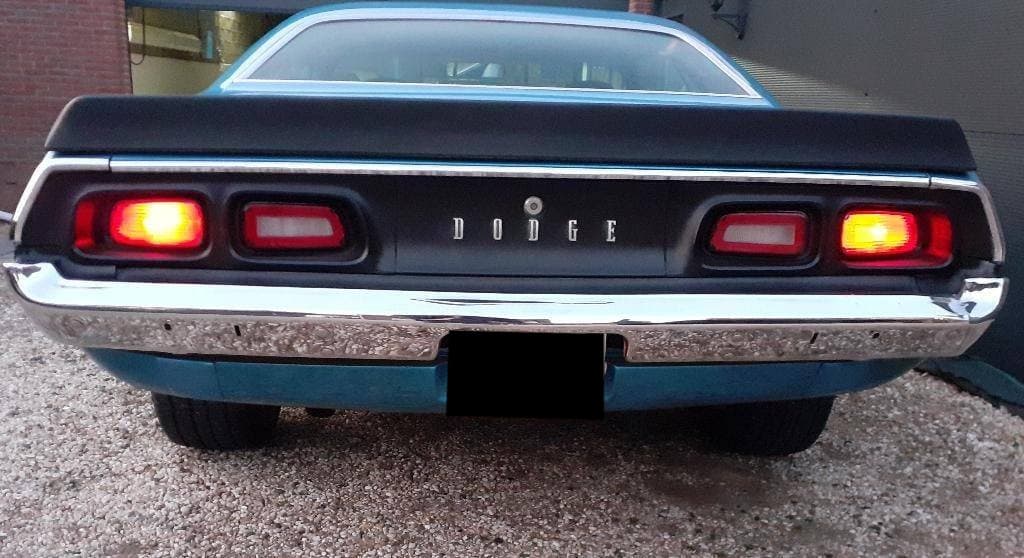 1973 Dodge CHALLENGER - 11