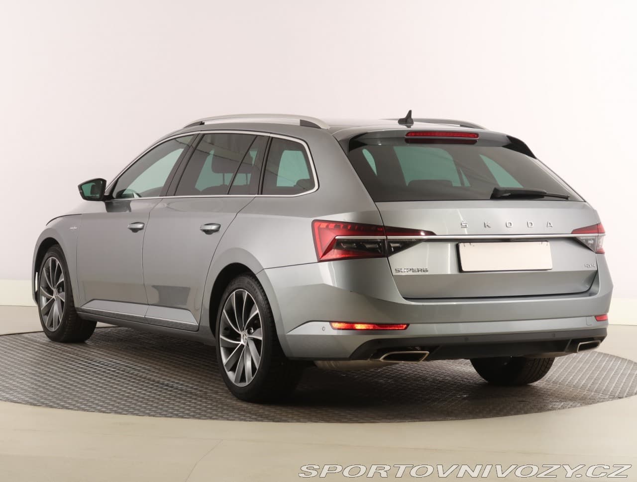 2021 Škoda SUPERB - 4