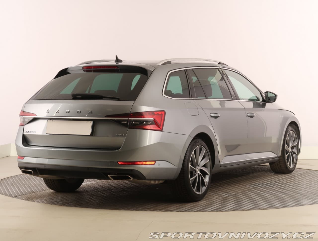 2021 Škoda SUPERB - 5