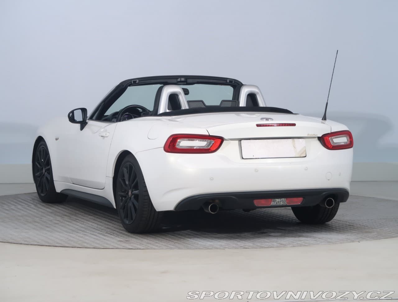 2019 Fiat 124 - 7