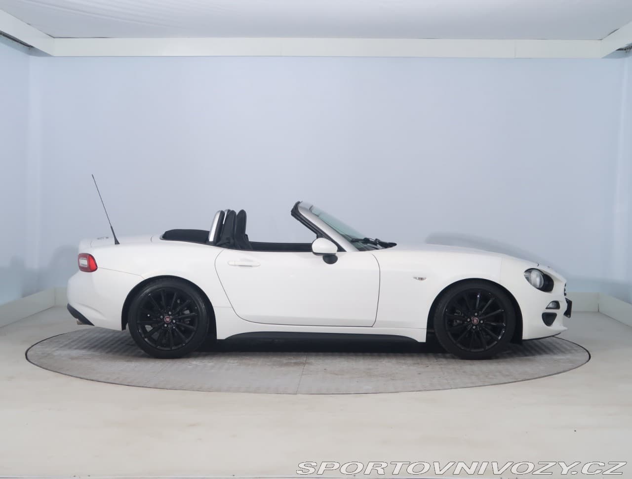 2019 Fiat 124 - 11