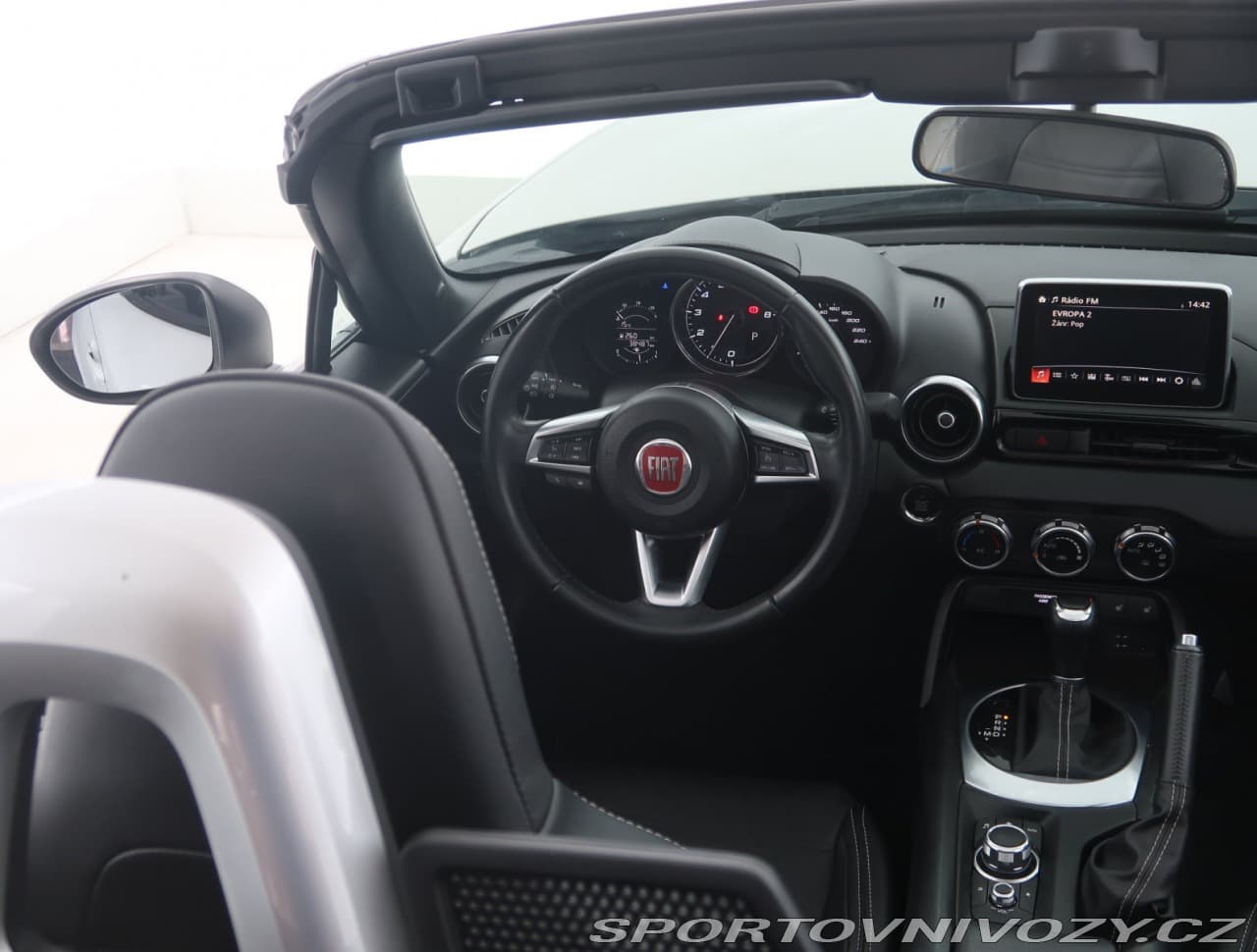 2019 Fiat 124 - 13