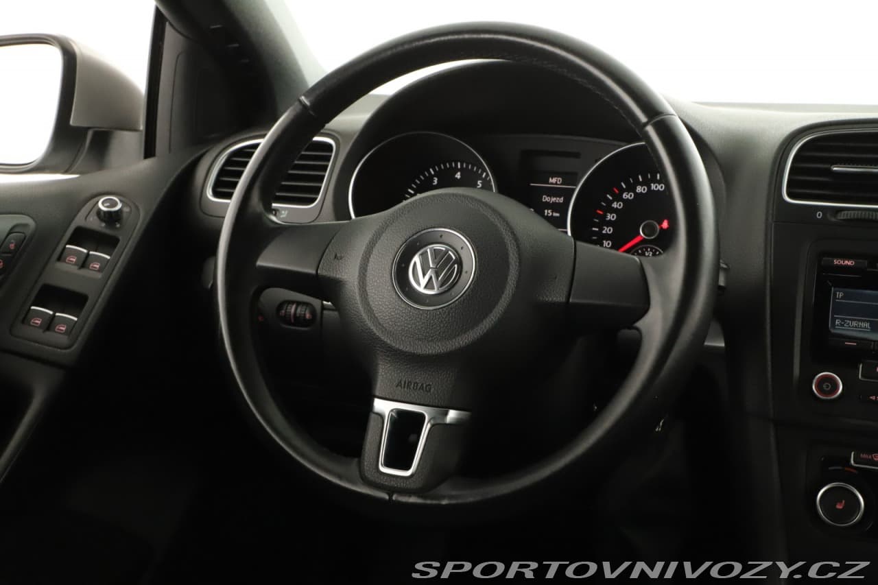 2011 Volkswagen GOLF - 15