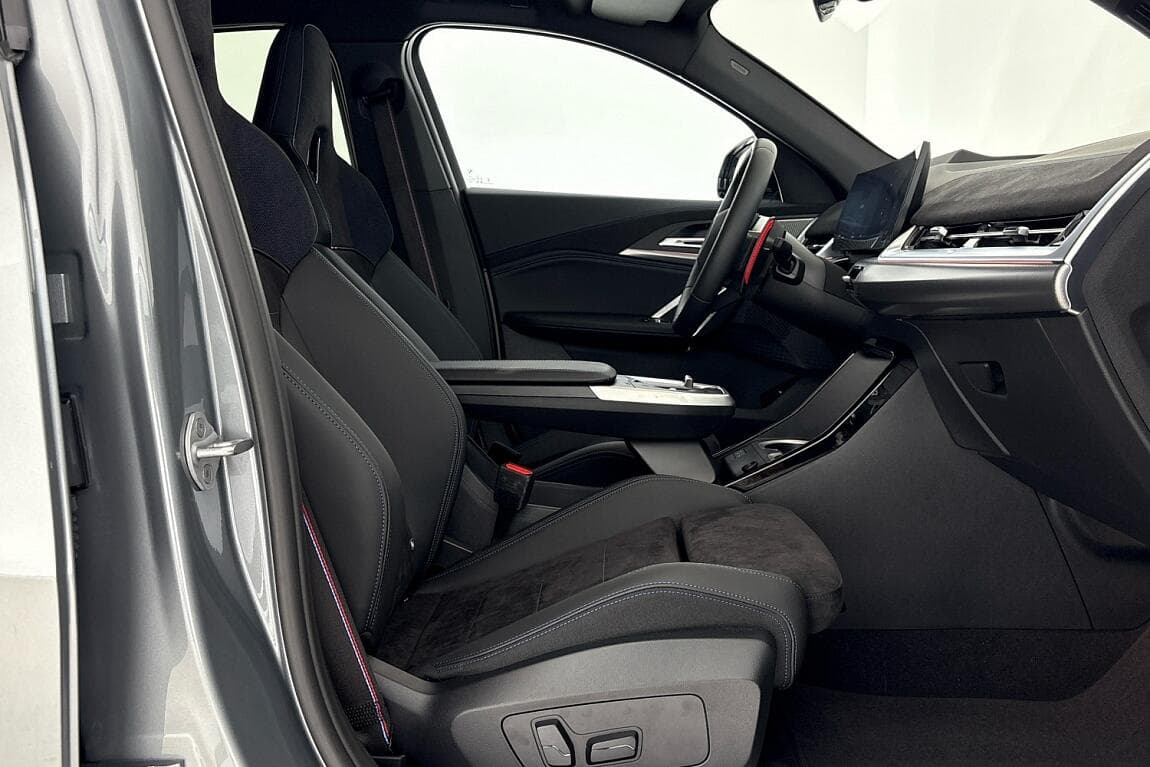 2025 BMW X2 - 14