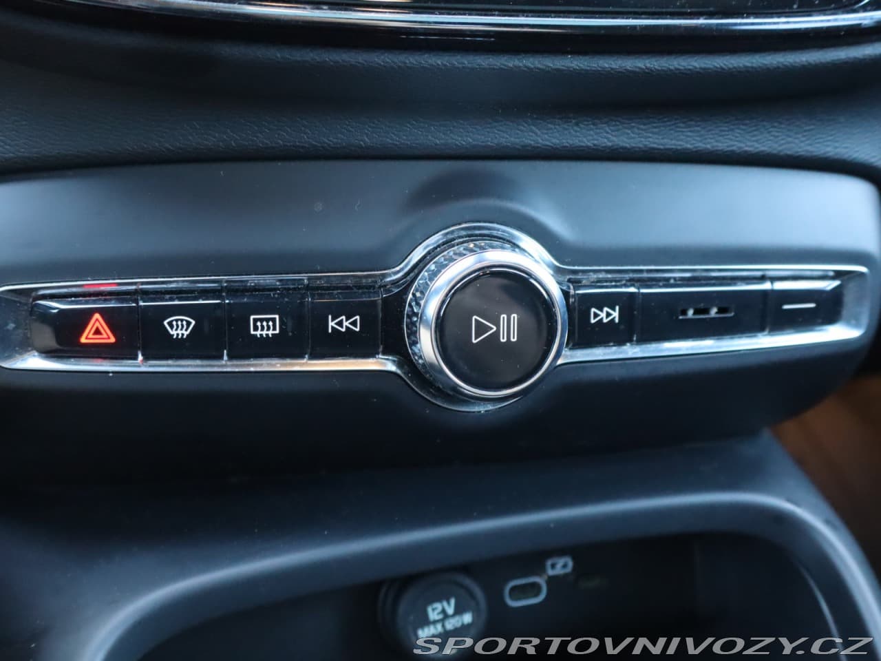 2022 Volvo C40 - 33