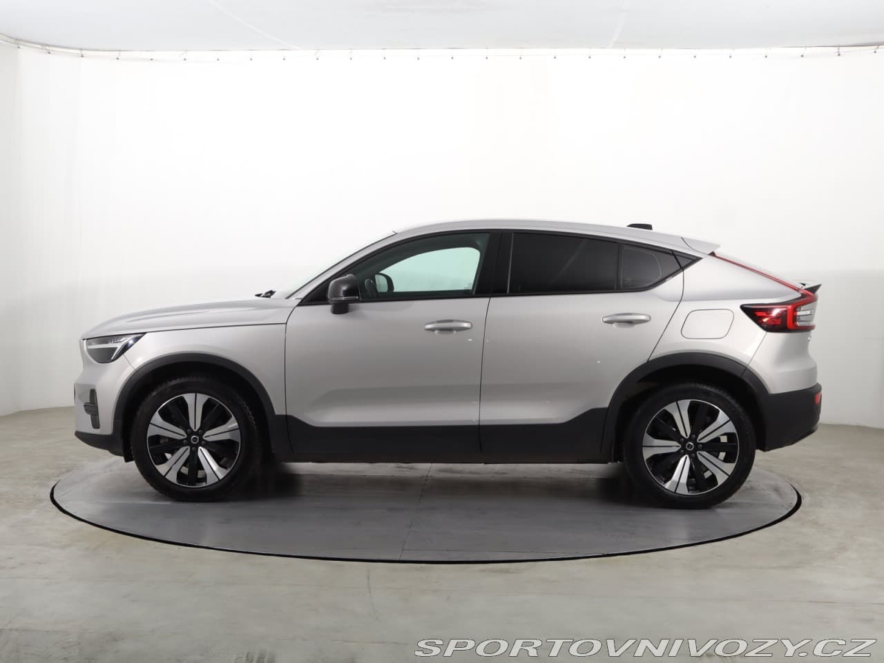 2022 Volvo C40 - 5