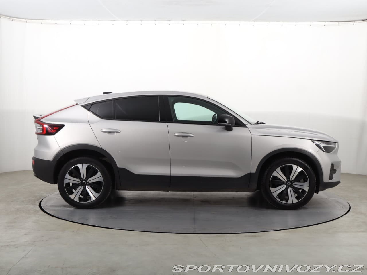 2022 Volvo C40 - 11