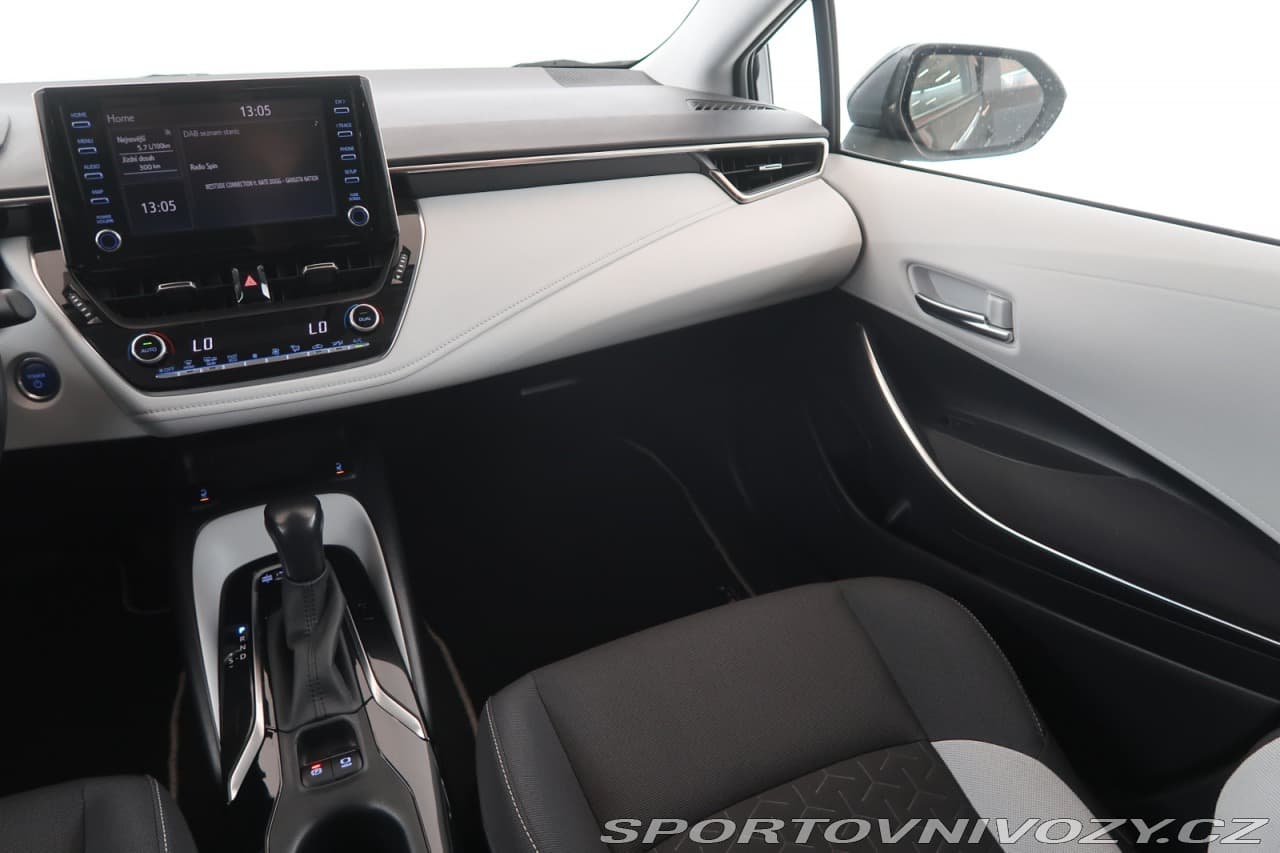 2021 Toyota COROLLA - 22