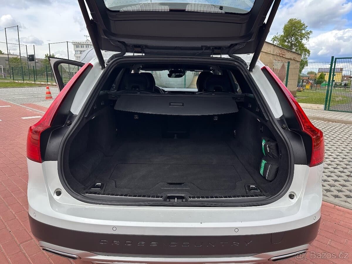 Volvo V90 - 21