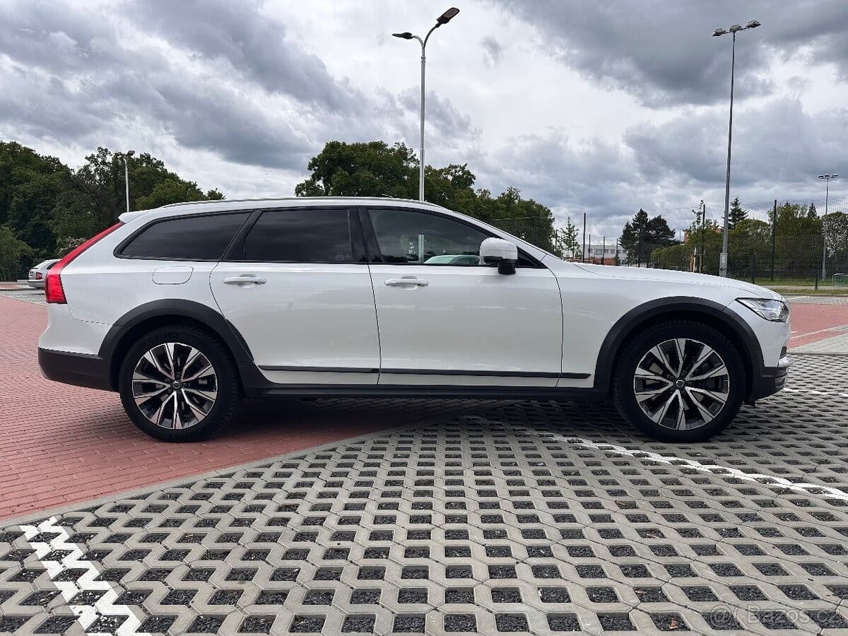 Volvo V90 - 3