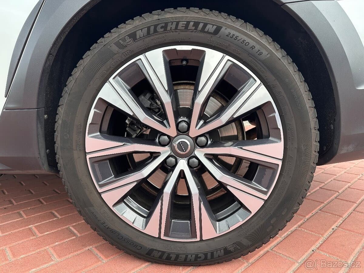 Volvo V90 - 11
