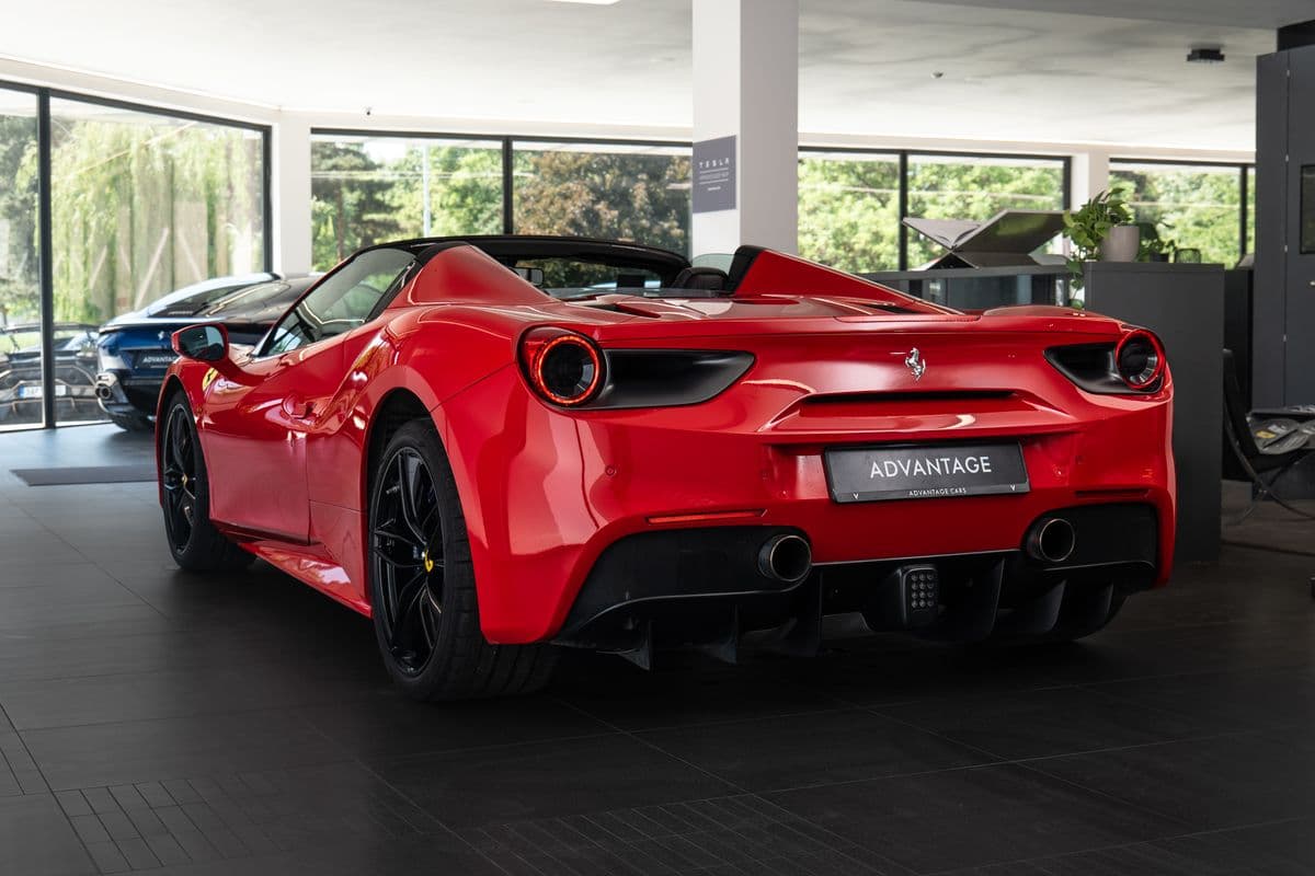 2018 Ferrari 488 - 7