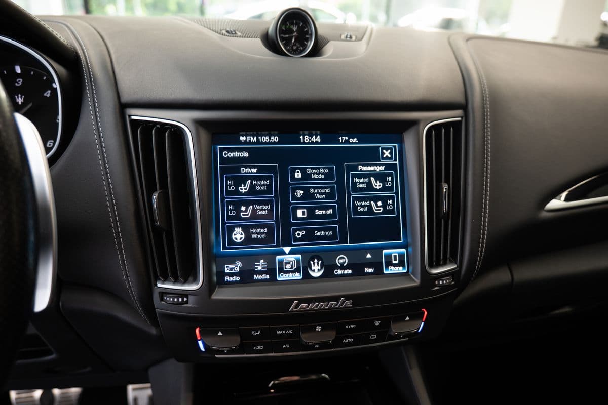 2017 Maserati LEVANTE - 11