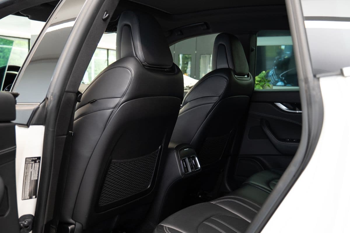 2017 Maserati LEVANTE - 15