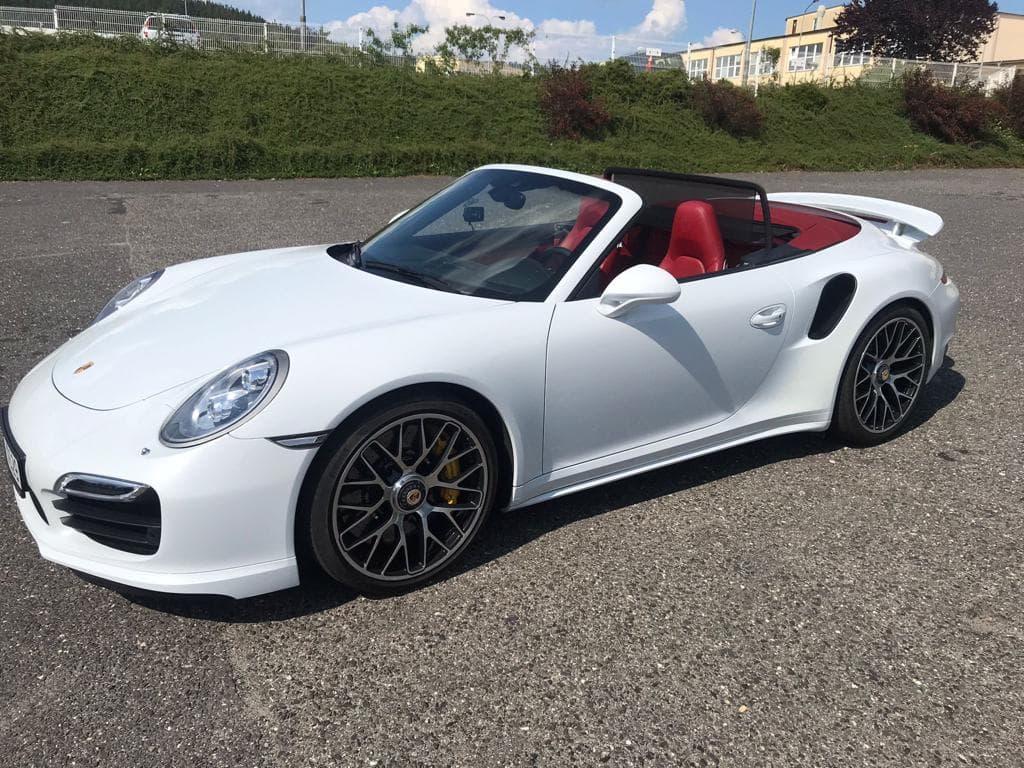 2014 Porsche 911 - 23