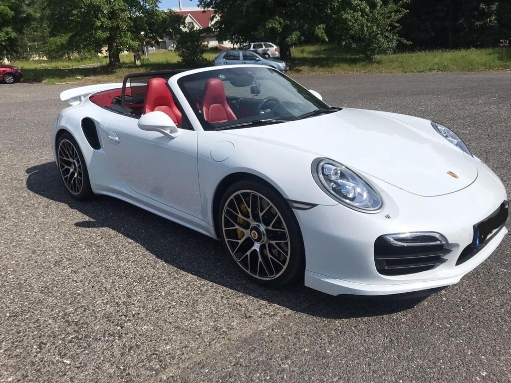 2014 Porsche 911 - 11