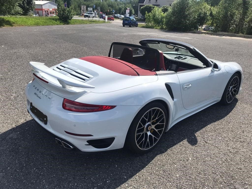 2014 Porsche 911 - 15