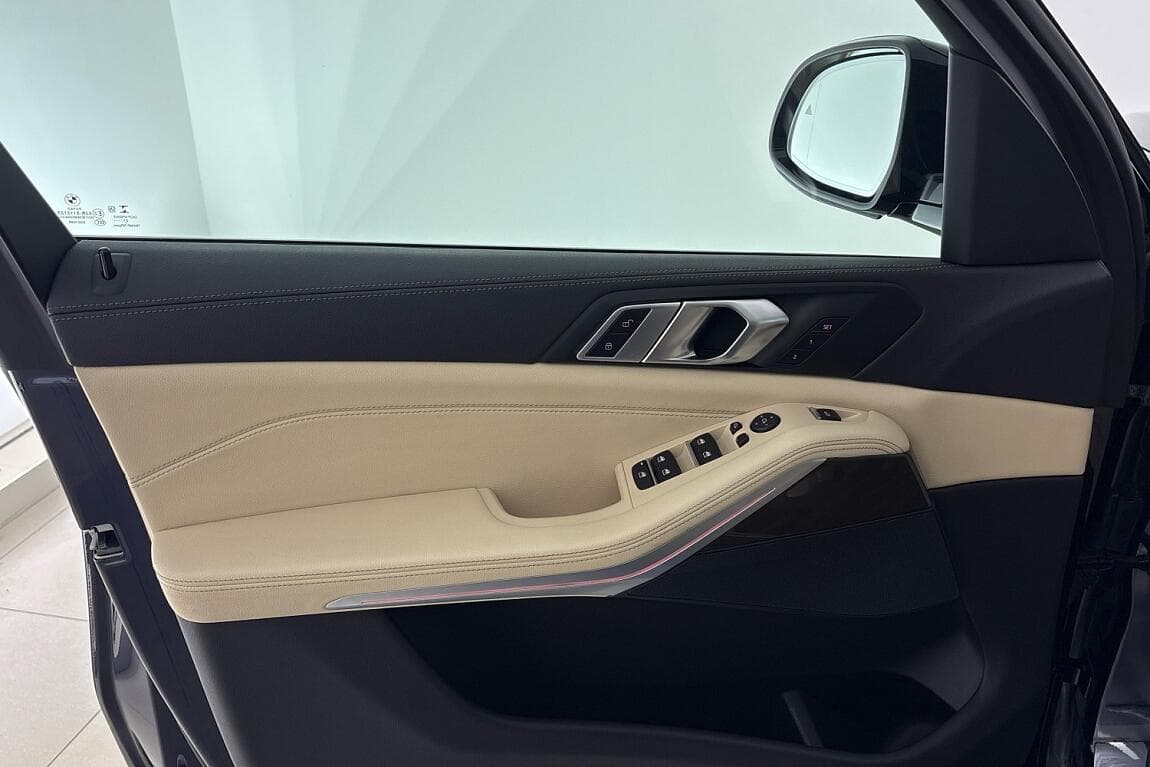 2022 BMW X5 - 49