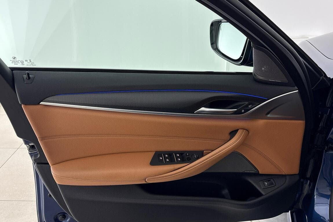 2021 BMW 5-SERIES - 65