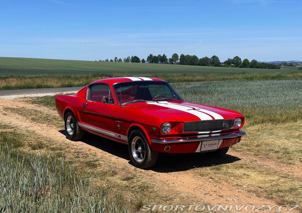 1965 Ford MUSTANG
