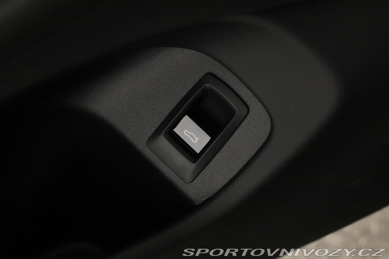 2025 BMW 5-SERIES - 12