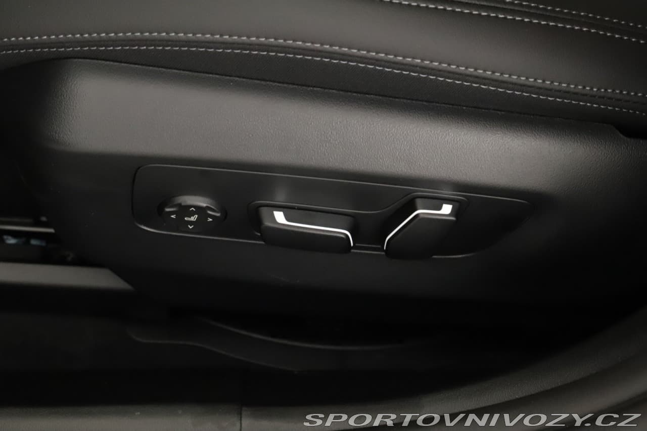 2025 BMW 5-SERIES - 13