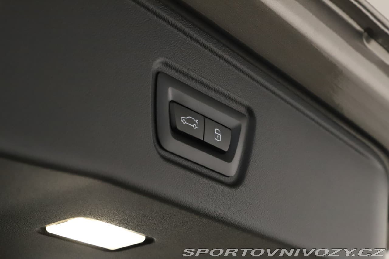 2025 BMW 5-SERIES - 14