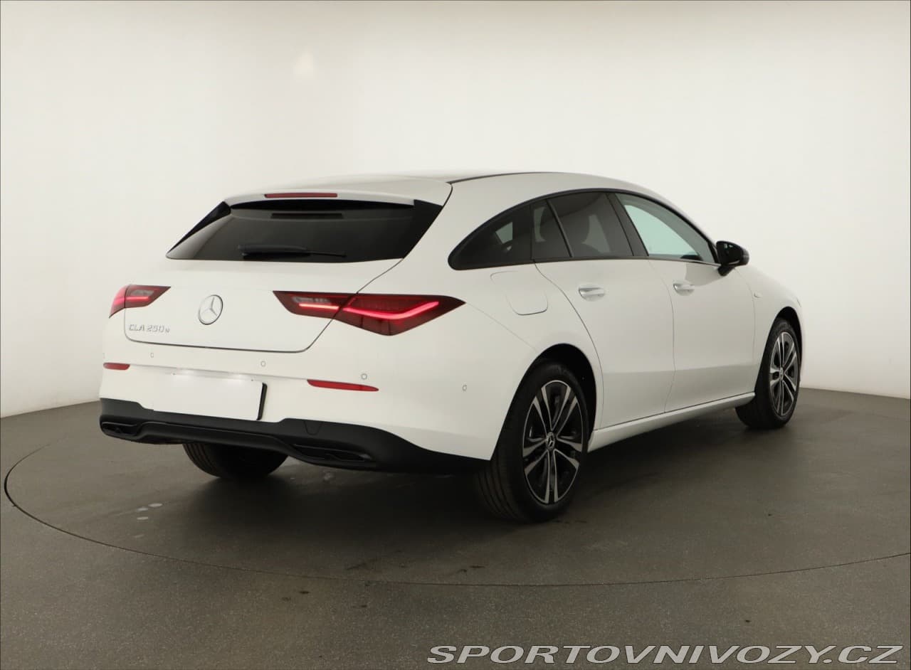 2025 Mercedes-Benz CLA - 9