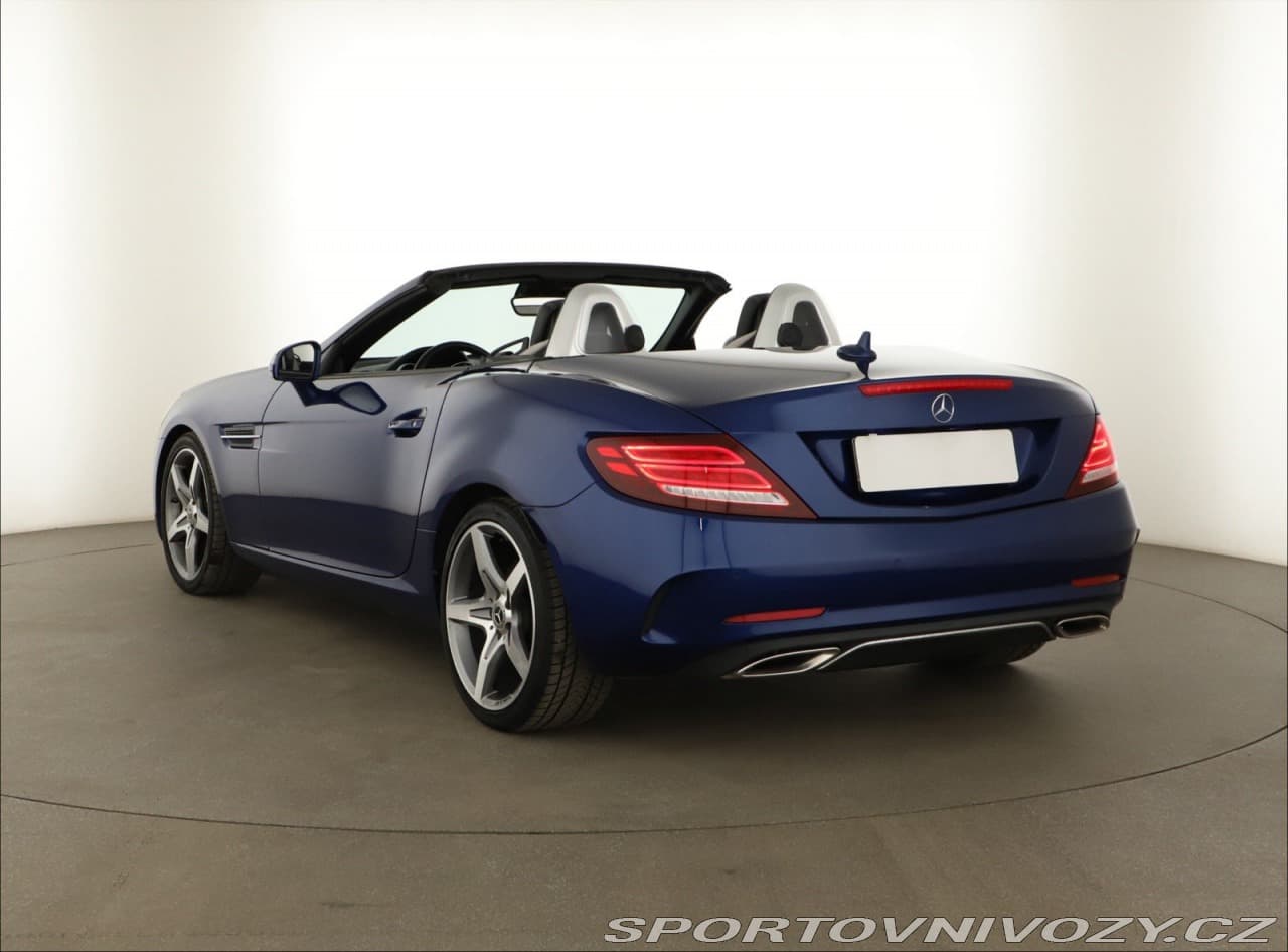 2020 Mercedes-Benz SLC - 10