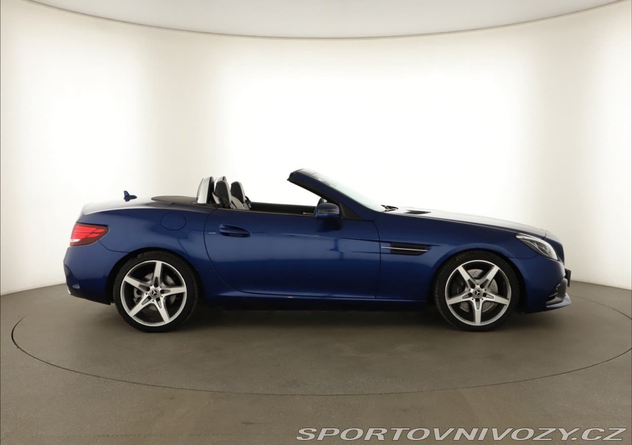 2020 Mercedes-Benz SLC - 16