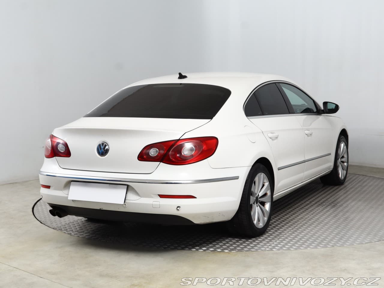 2010 Volkswagen PASSAT CC - 4