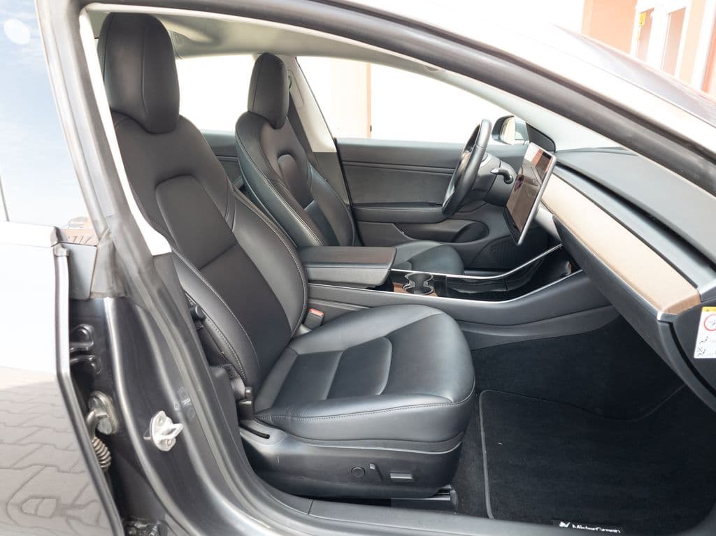 2019 Tesla MODEL 3 - 16